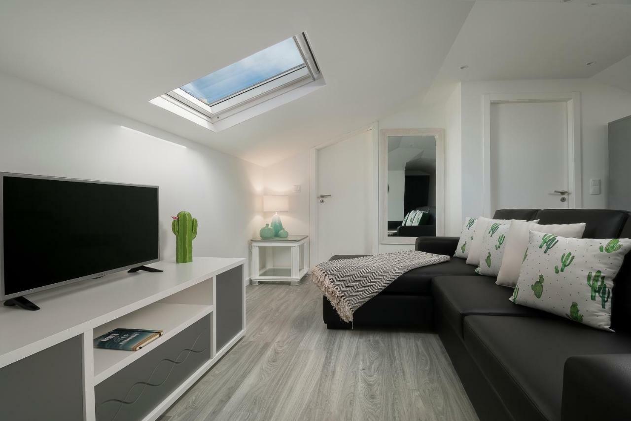Angel'S Sunset Apartment Estreito Da Calheta Exterior photo